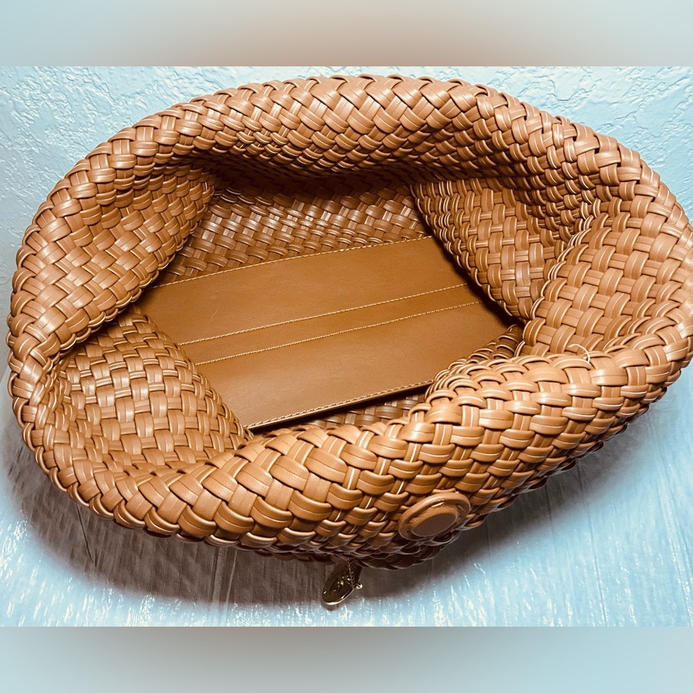 Large Woven Tote Bag – Chic Vegan Leather Braided Handbag with Top Handle - Picture 3 of 9